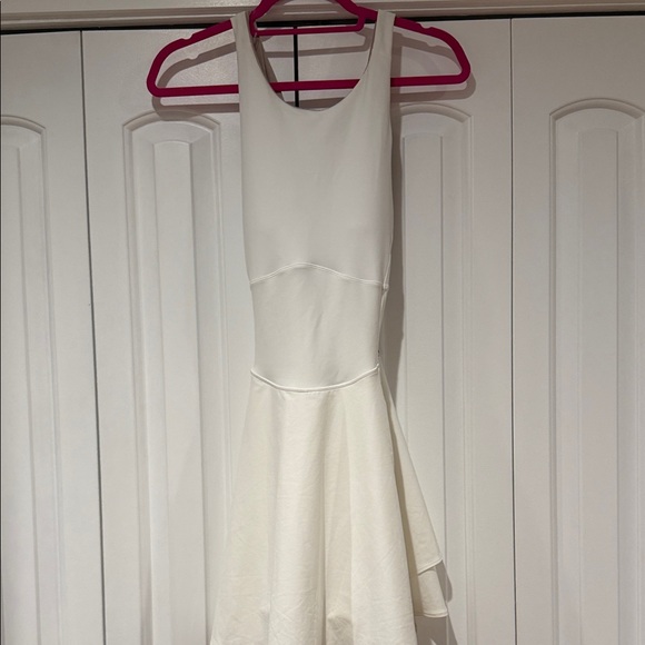 lululemon‎ athletica court crush Women's White Tennis Dress NWT 10 - Picture 3 of 8